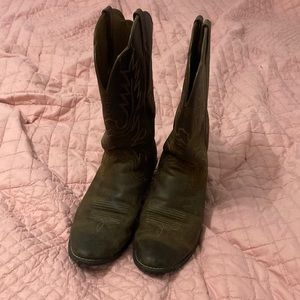 Ariat cowboy boots